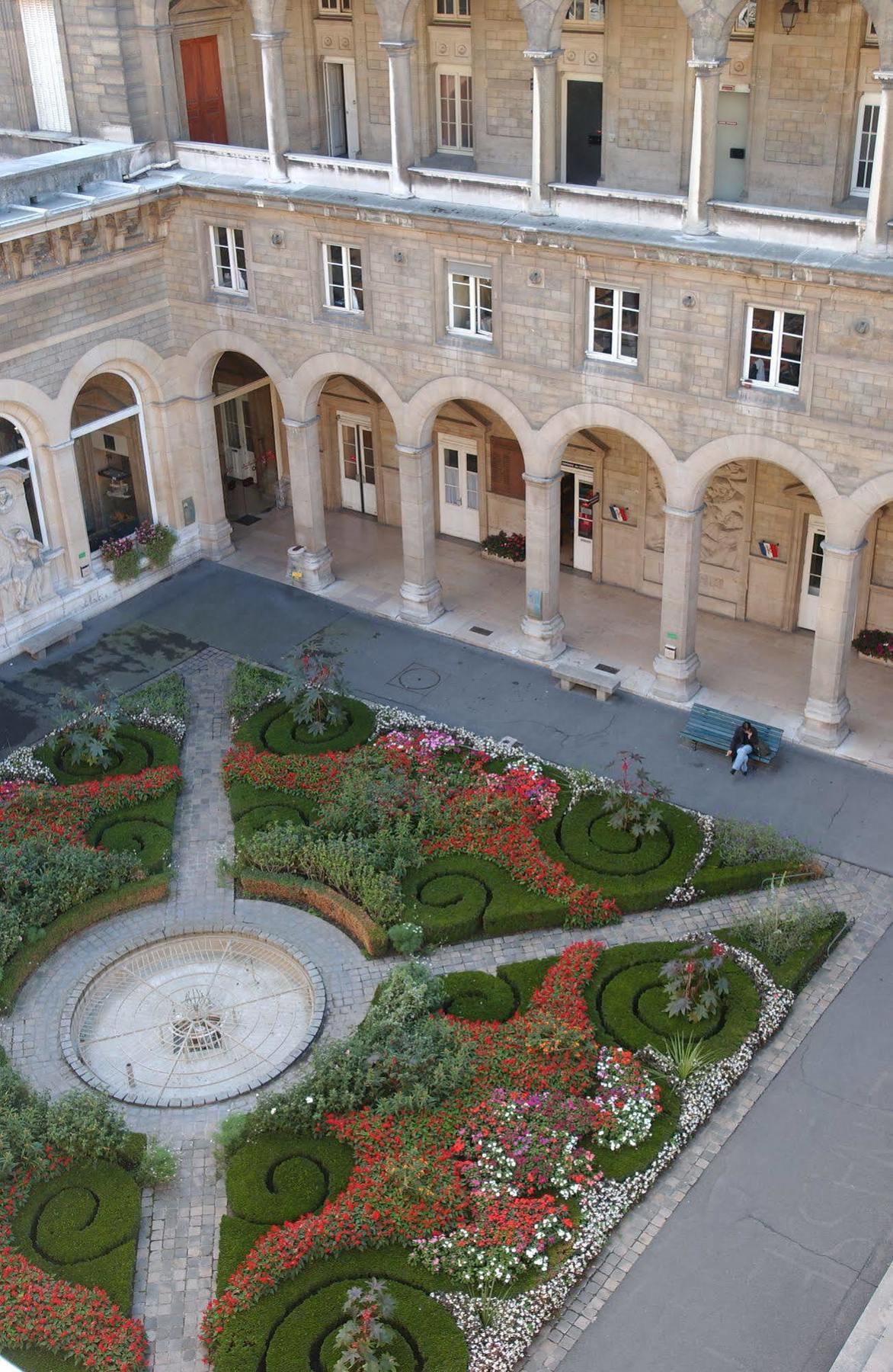 Hotel Hospitel Paris Exterior photo